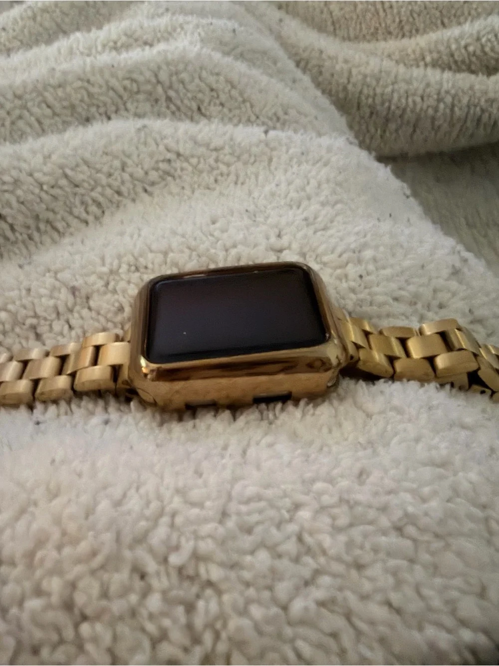 Apple Smartwatch with gold Link Band - 38mm 8GB